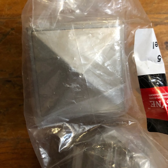 Rod Desyne DF10-36-5 satin nickel curtain rod ends - Picture 3 of 3